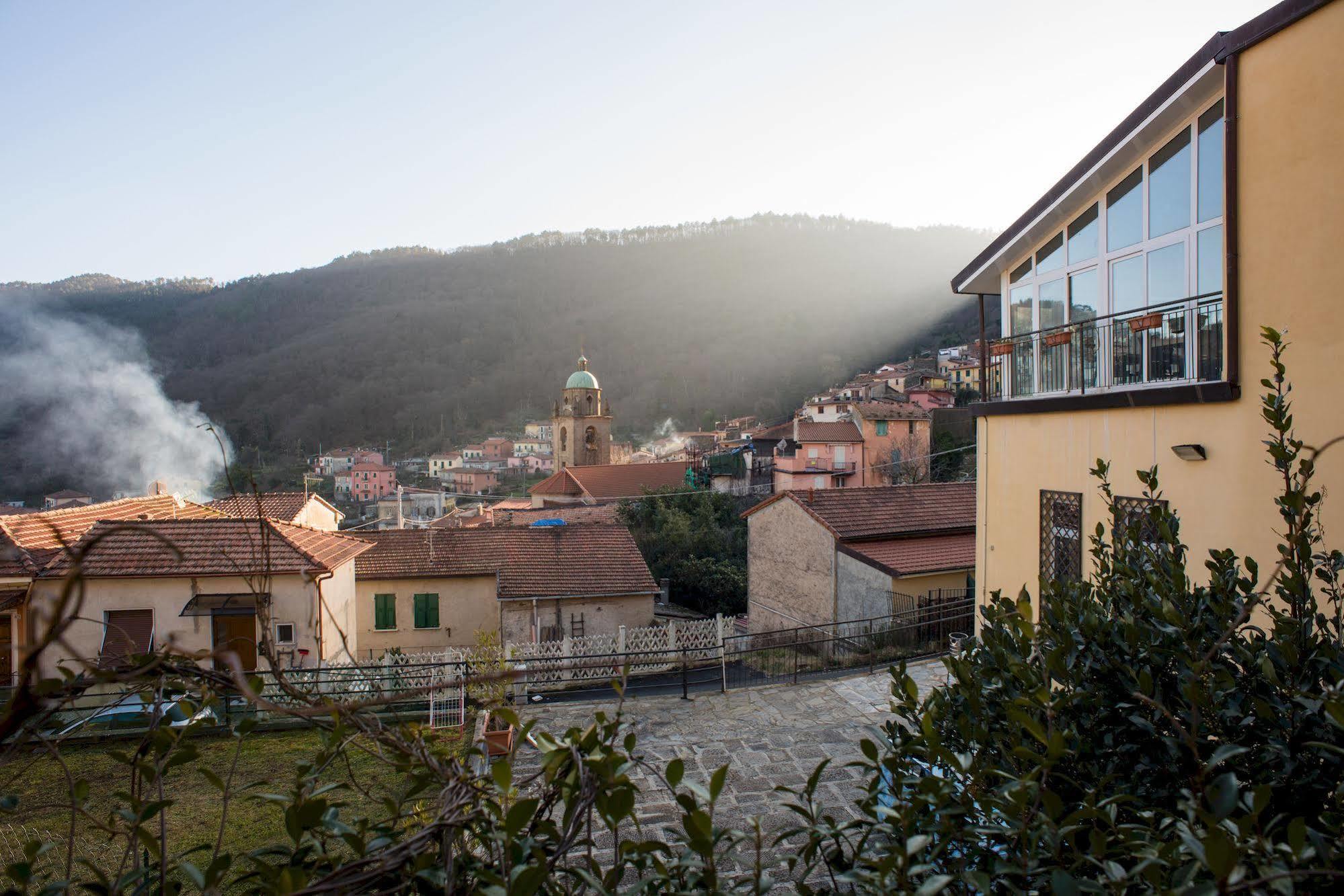 Ostello Tramonti Biassa Exterior foto